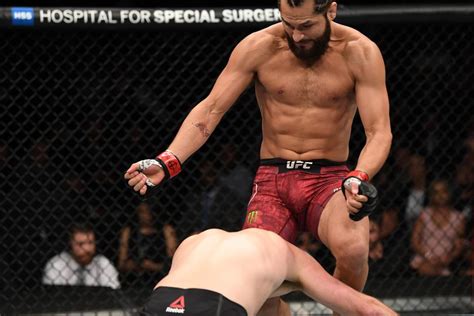 UFC 239: Jorge Masvidal beats Ben Askren with 5.